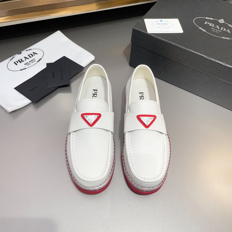 Pra*a leather shoes